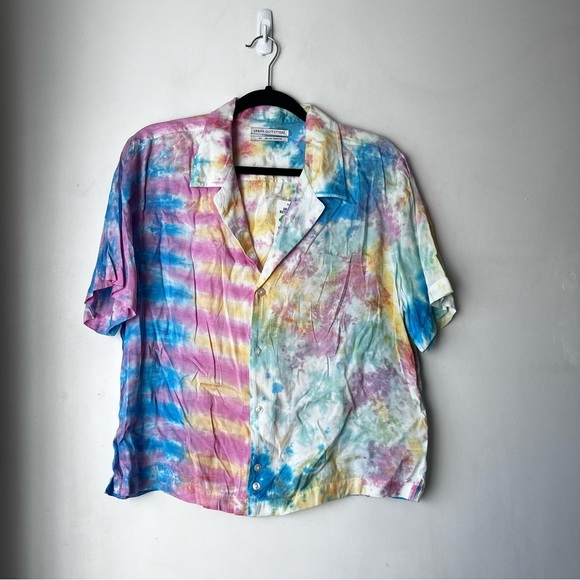 Urban Outfitters Oversized Watercolor Tie Dye Button Down Short Sleeve Top S NWT - Picture 1 of 4